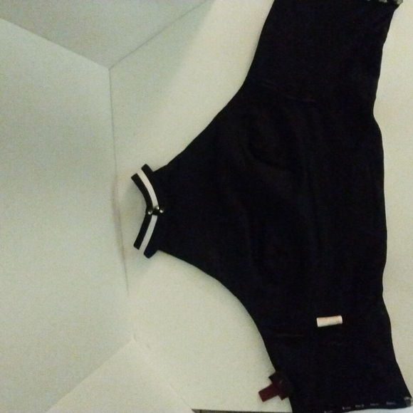 JS COLLECTIONS BLACK AND WHITE STRIPE HALTER TOP - Picture 4 of 7